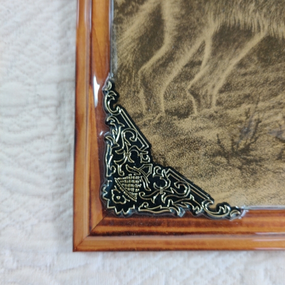 Bill O'Neill Wolf In The Winter Woods Lacquered Print Wall Hanging 21-1/2" X 8" - Picture 3 of 7